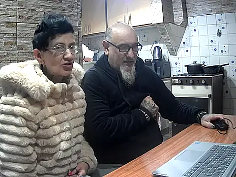 lacoloyelpela25 webcam show