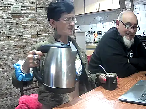 lacoloyelpela25 webcam show