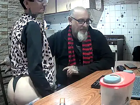 lacoloyelpela25's Live XXX Chat