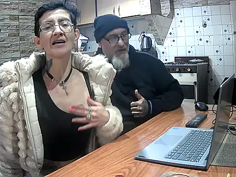 lacoloyelpela25 Webcamshow