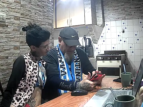 lacoloyelpela25 Live XXX-chat