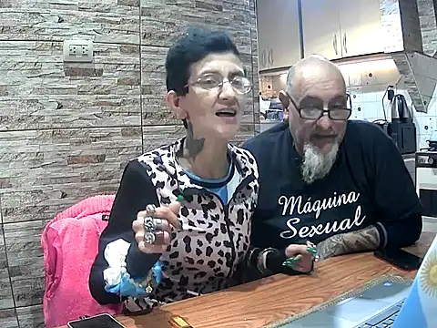 lacoloyelpela25 Webcam show