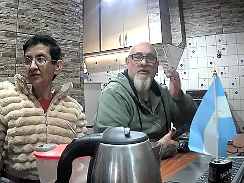 lacoloyelpela25 Chat XXX in diretta