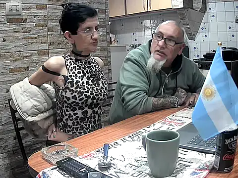 Webkamerová show lacoloyelpela25