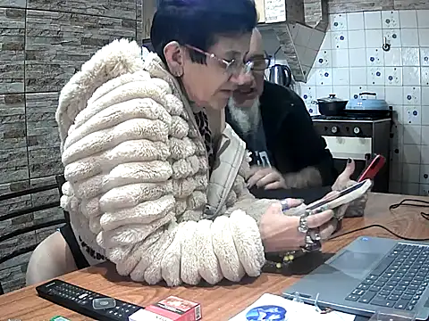 lacoloyelpela25 webkamerás műsora