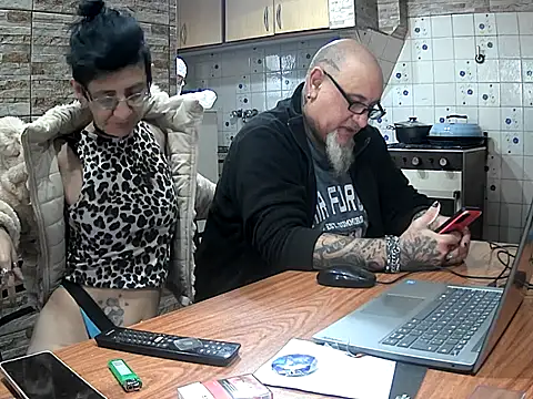 Webkamerová show lacoloyelpela25