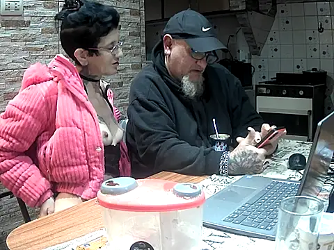 lacoloyelpela25 Webcam-Show