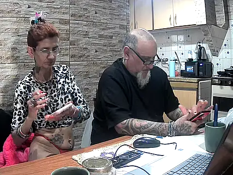 Show Webcam de lacoloyelpela25