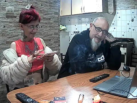 Show de webcam de lacoloyelpela25