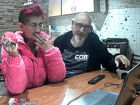 Show de webcam de lacoloyelpela25