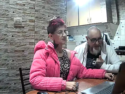 lacoloyelpela25 webkamerás műsora