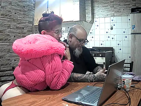 lacoloyelpela25 Pertunjukan Webcam