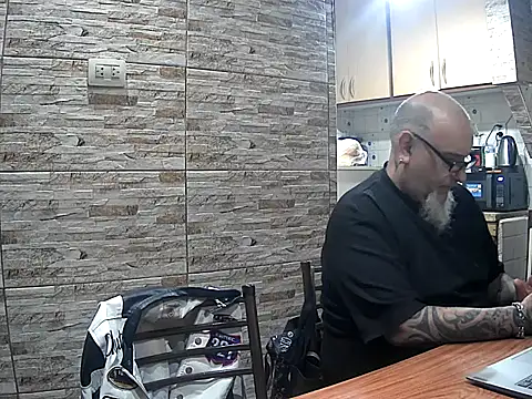Webkamerová show lacoloyelpela25