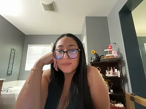 Goddessxxrosexx 网络视讯表演