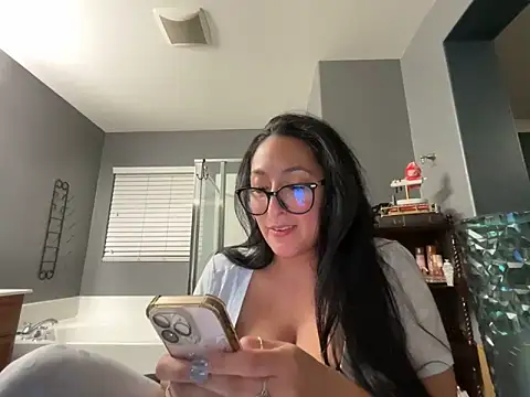 Goddessxxrosexx's Webcam Show