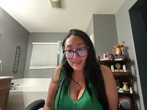 Goddessxxrosexx's Webcam Show