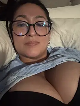 Goddessxxrosexx webkamerás műsora