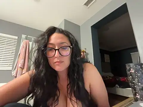 Goddessxxrosexx élő XXX-chatje