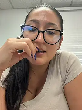 Goddessxxrosexx Show in webcam