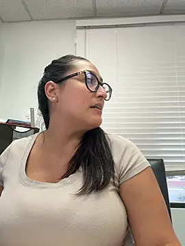 Goddessxxrosexx's Webcam Show