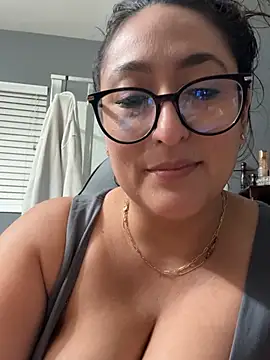 XXX chat uživo modela Goddessxxrosexx
