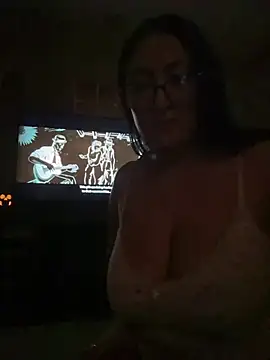 Goddessxxrosexx Adlı Modelin Canlı XXX Sohbeti