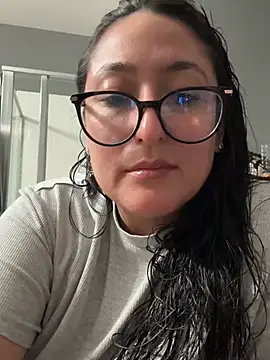 Goddessxxrosexx Show in webcam