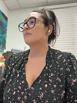 Goddessxxrosexx's Webcam Show