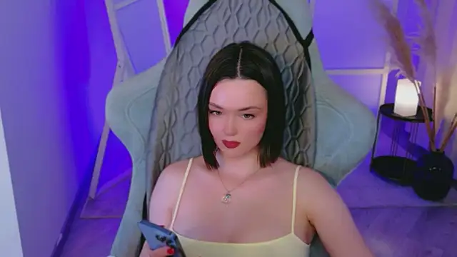 AvaFlower's Live XXX Chat