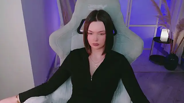 XXX chat uživo modela AvaFlower