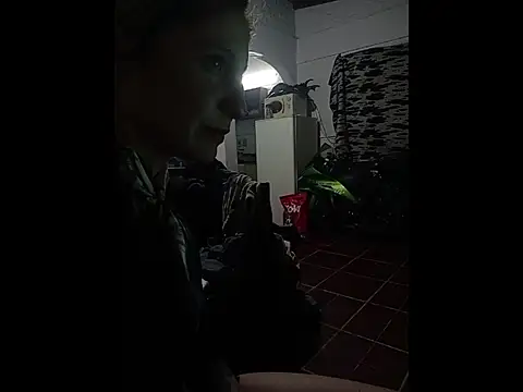felopayl Show in webcam