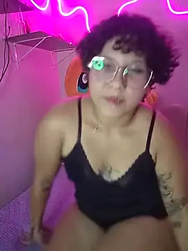 Chat +18 de Nyx_w ao vivo