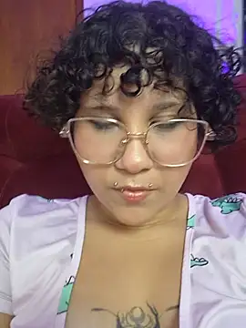 Nyx_w Adlı Modelin Canlı XXX Sohbeti