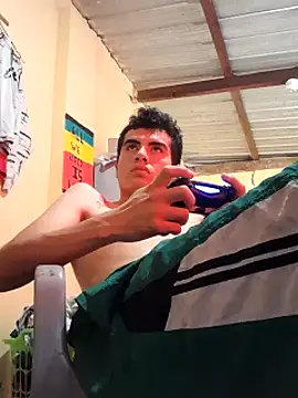 Ortiz3404's Live XXX Chat