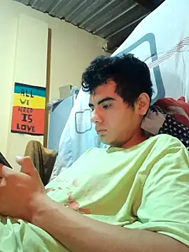 Show modela Ortiz3404 na web-kameri