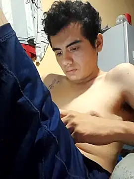 Ortiz3404's Live XXX Chat