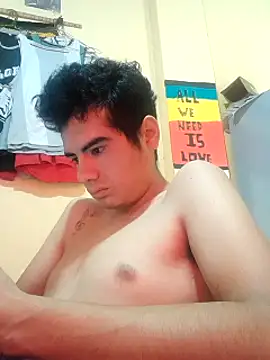 Show de Ortiz3404 na webcam