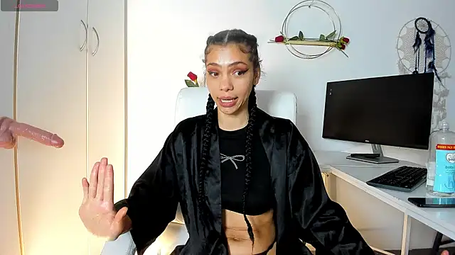 TattoedLexi_: онлайн-секс-чат