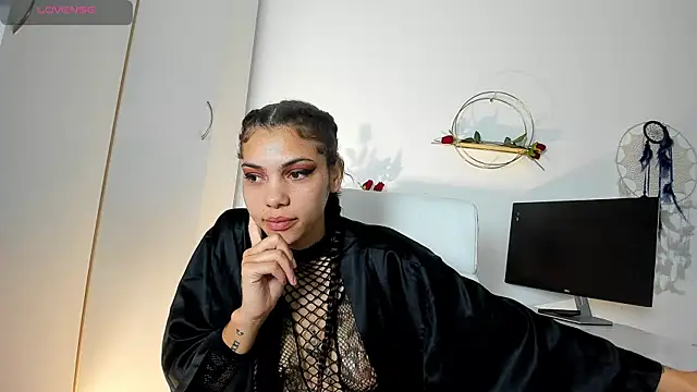 Chatroom XXX en direct de TattoedLexi_