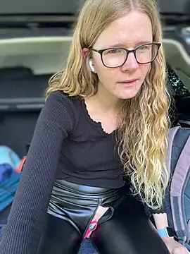 Bikergirl_97 Webcamshow