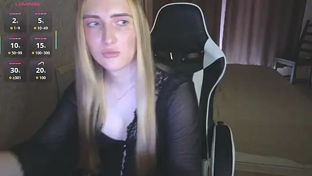 Vi_Luxy's Webcam Show