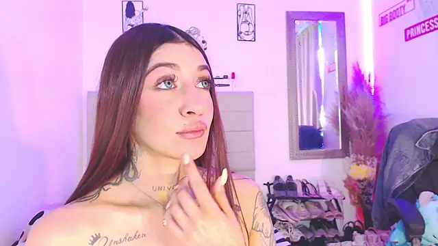 Anna_belly – Kamerová šou