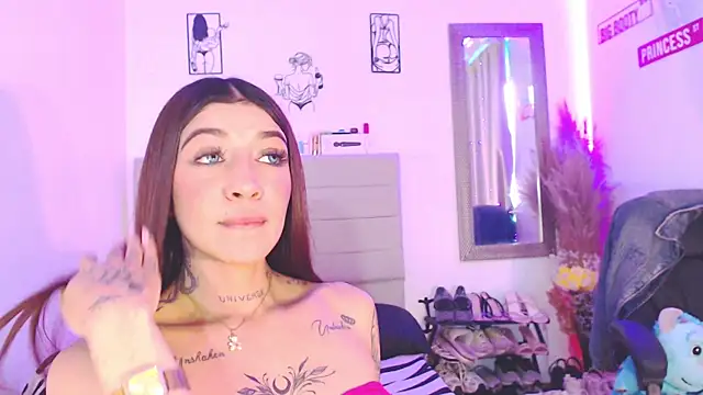 Chat +18 de Anna_belly ao vivo