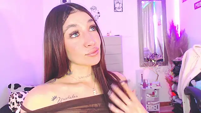 Chat +18 de Anna_belly ao vivo