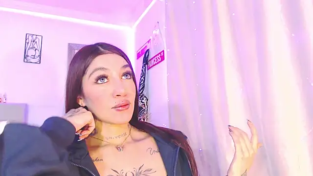 Anna_belly's Webcam Show