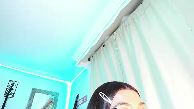 Chat +18 de Anna_belly ao vivo