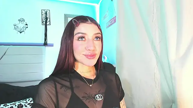 Anna_belly élő XXX-chatje