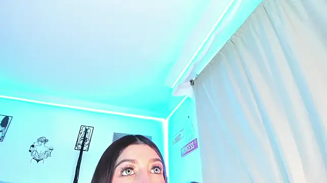 Anna_belly Chat XXX in diretta
