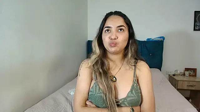 Naughty_Nights_Liven Webbikameraesitys