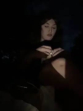 ScarletBloom_'s Live XXX Chat
